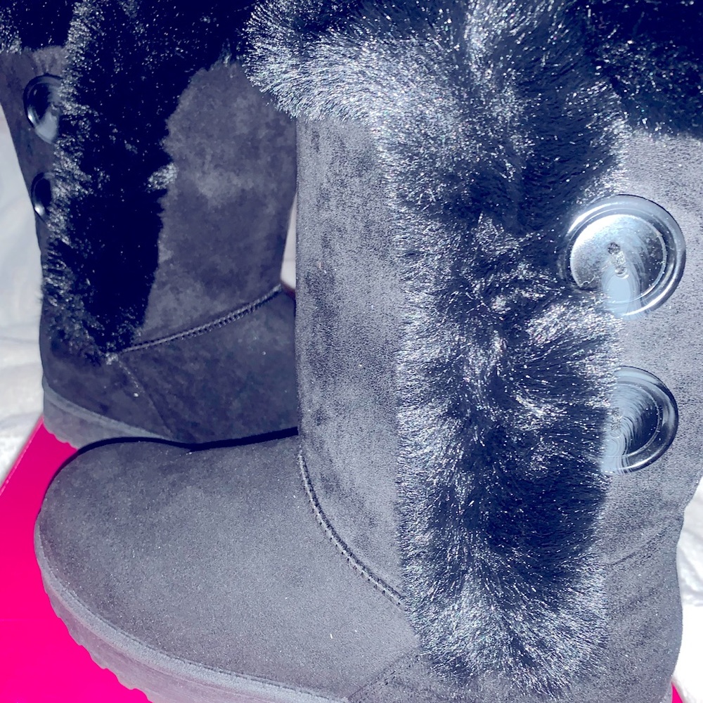 Women’s Faux Fur Boots